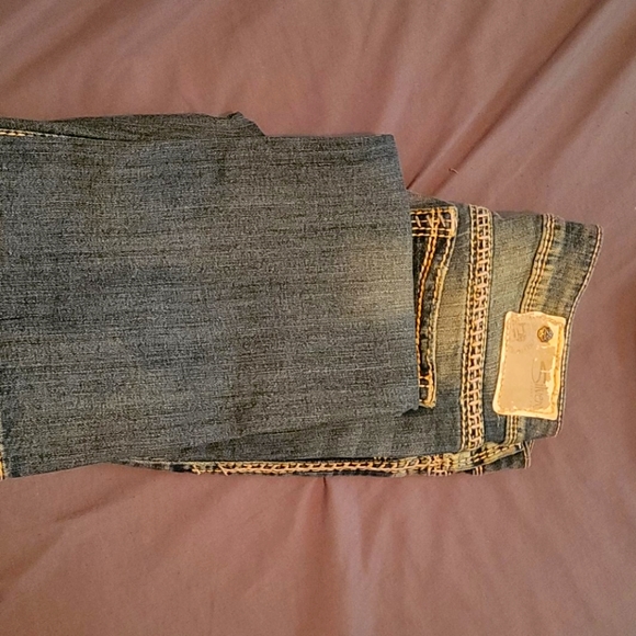 Silver Jeans - Picture 1 of 1